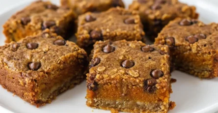 Healthy Pumpkin Oatmeal Bars